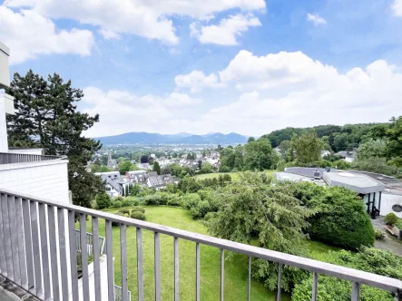 Aussicht - Wohnung kaufen in Bonn - Traumhafte Penthouse-Wohnung mit Panoramablick auf das Siebengebirge in Bonn-Muffendorf