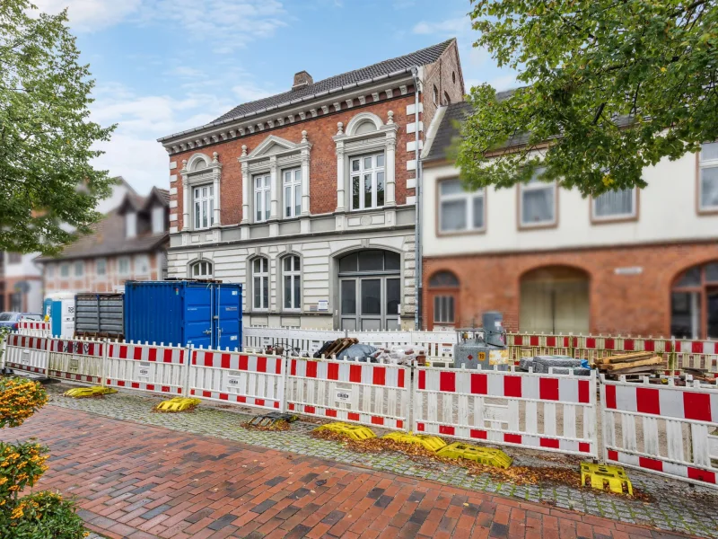 Frontansicht - Haus kaufen in Hagenow - Mehrfamilienhaus im Zentrum von Hagenow