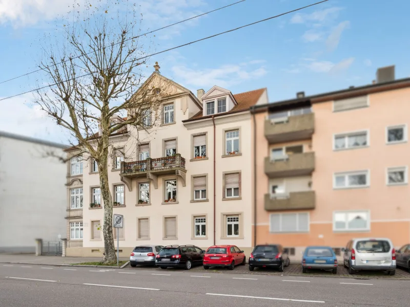 Vorderansicht - Wohnung kaufen in Rastatt - Charmante 2-Zimmer-Wohnung mit Denkmalschutz in Rastatt