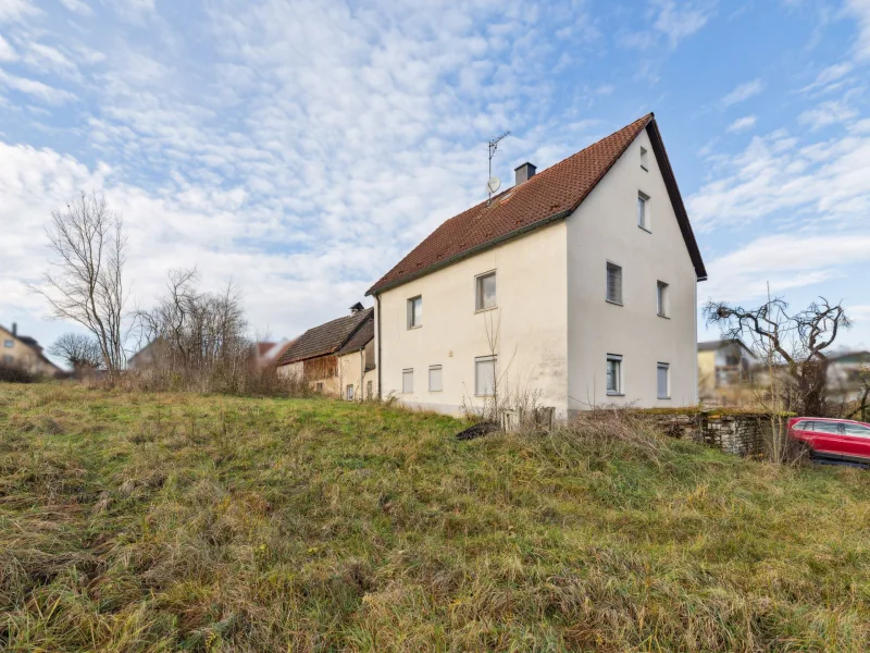 Außenansicht - Haus kaufen in Plech - Wohnhaus mit Scheune in idyllischer Lage in Bernheck