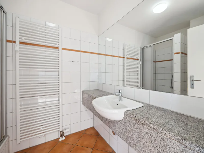 Badezimmer Ansicht II