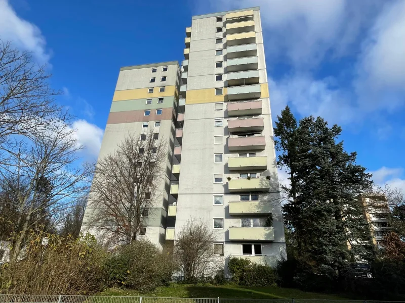 Startbild - Wohnung kaufen in Fürth - Vermietete 2-Zimmer-Wohnung in zentraler Lage in Fürth-Poppenreuth