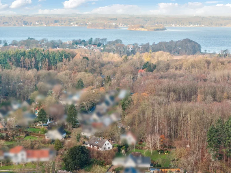 Am Friedeholz gelegen - Haus kaufen in Glücksburg (Ostsee) - Großzügiges Einfamilienhaus mitten im Grünen und doch zentral im schönen Glücksburg