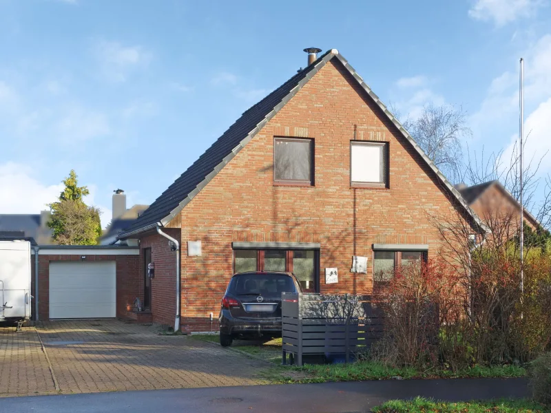 Headphoto - Haus kaufen in Brunsbüttel - Einfamilienhaus mit Garage in Brunsbüttel