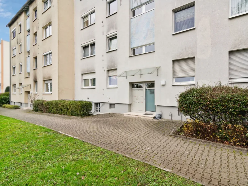 Ansicht - Wohnung kaufen in Maintal - Kapitalanlage oder Eigenheim? 3-Zimmer-Wohnung mit Loggia wartet auf Sie in Maintal Hochstadt!