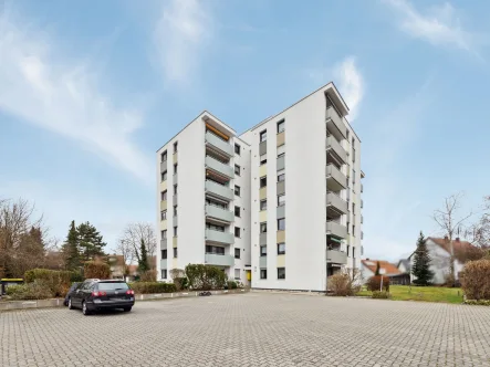 Der erste Eindruck - Wohnung kaufen in Oberasbach - Perfekt aufgeteilte 3-Zimmer-Wohnung mit tollem Ausblick inkl. TG-Stellplatz in Oberasbach