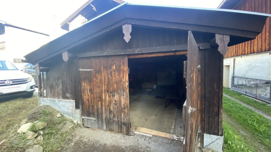 Garage im Hof