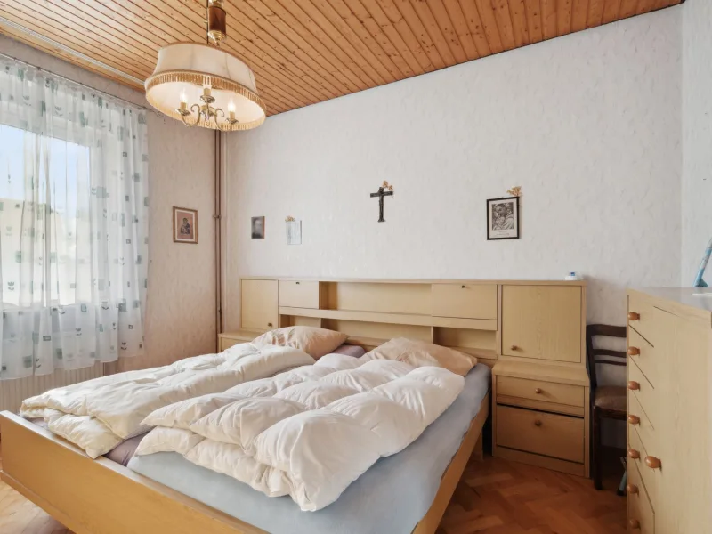 Schlafzimmer 1 OG