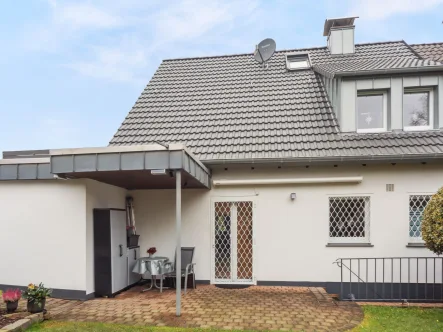 Titel - Haus kaufen in Velbert - Perfekt für Hundebesitzer - Ein- bis Zweifamilienhaus mit Traumlage in Velbert