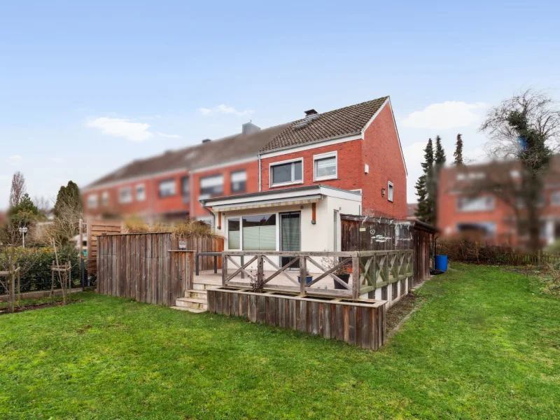 Außenansicht 1 - Haus kaufen in Stockelsdorf - Ihr neues Zuhause: Charmantes, vollunterkellertes Reihenendhaus mit 5 Zimmern in Stockelsdorf