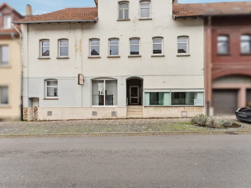 Wohn- und Geschäftshaus - Haus kaufen in Immenhausen - Wohn- und Geschäftshaus in Immenhausen