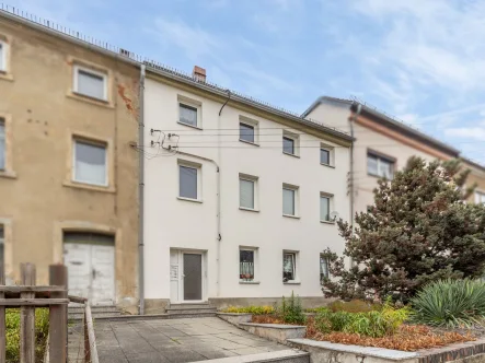 Titelbild - Haus kaufen in Glauchau - Zentral gelegenes Mehrfamilienhaus in Glauchau