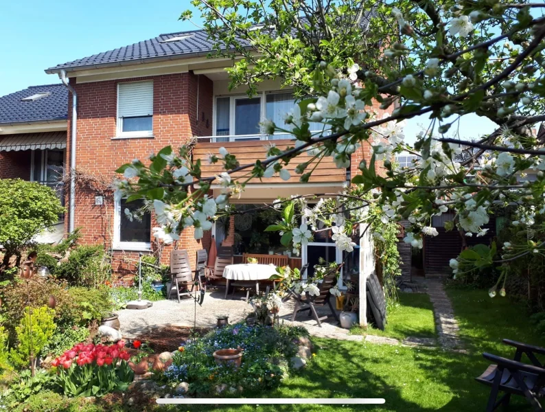 Titel - Haus kaufen in Dortmund - Klassisches Reihenendhaus mit drei Schlafzimmern in Löttringhausen