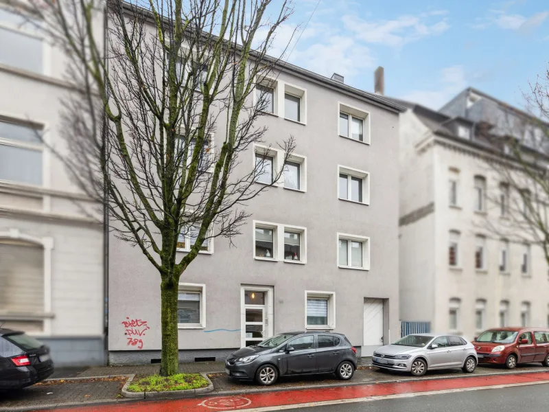 Straßenansicht - Haus kaufen in Bochum - Gepflegtes und voll vermietetes Mehrfamilienhaus in Zentrumsnähe von Bochum