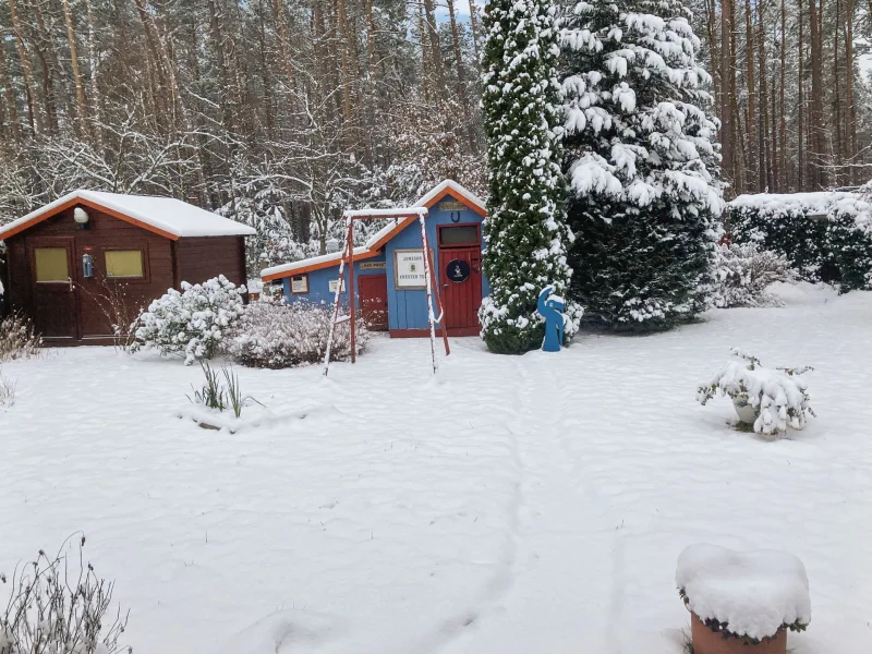 Garten im Schnee