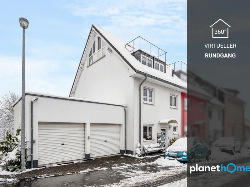 Straßenansicht - Wohnung kaufen in Remscheid - Maisonettewohnung im Zweifamilienhaus mit Duplexgarage und Garten in Remscheid