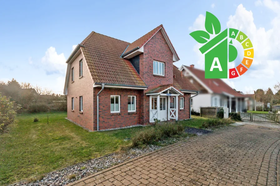 Titelbild - Haus kaufen in Dassow - Hochwertiges Einfamilienhaus im Feriengebiet Dassow-Rosenhagen, fußläufig zur Ostsee