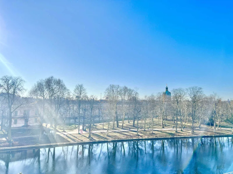 Aussicht Loggia - Wohnung kaufen in Berlin - 3-Zimmer-Wohnung mit Ausblick in Berlin Charlottenburg