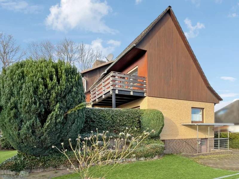 Straßenansicht - Haus kaufen in Radbruch - Gepflegte Doppelhaushälfte im beschaulichen Ort Radbruch 