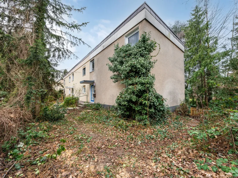 Außenbild Reihenhaus - Haus kaufen in Berlin - Bezugsfrei - Charmantes Reihenendhaus mit Garten, Keller und Kfz-Stellplatz in Berlin-Rudow 