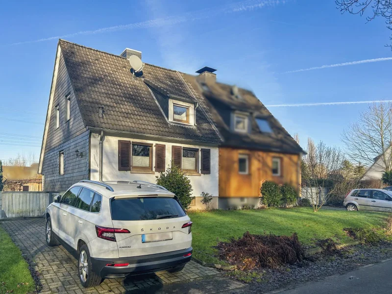 Frontansicht - Haus kaufen in Solingen - Erbpacht: Top gepflegte Doppelhaushälfte in beliebter Wohnlage von Solingen Ohligs-Aufderhöhe