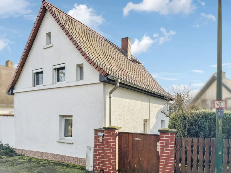 Titelfoto - Haus kaufen in Leipzig - Klein aber fein - Einfamilienhaus zur Eigennutzung oder als Ferienhaus in Leipzig/Plaußig-Portitz