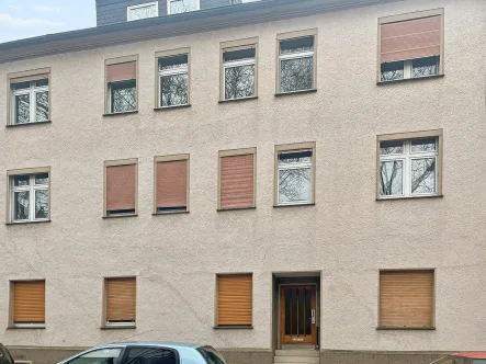 Frontansicht - Haus kaufen in Gelsenkirchen - Sanierungsbedürftiges Mehrfamilienhaus mit Potenzial in Gelsenkirchen-Rotthausen