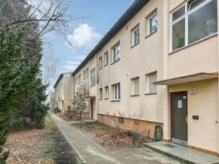 Titelfoto - Wohnung kaufen in Berlin - Dachgeschossrohling mit viel Potenzial in Berlin/Lichtenrade