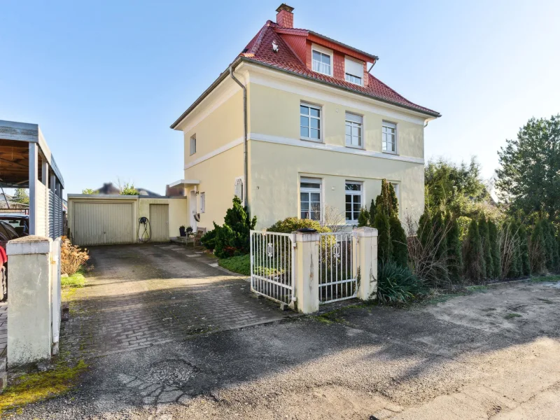 Titel - Haus kaufen in Lage - Freistehendes Einfamilienhaus in Lage