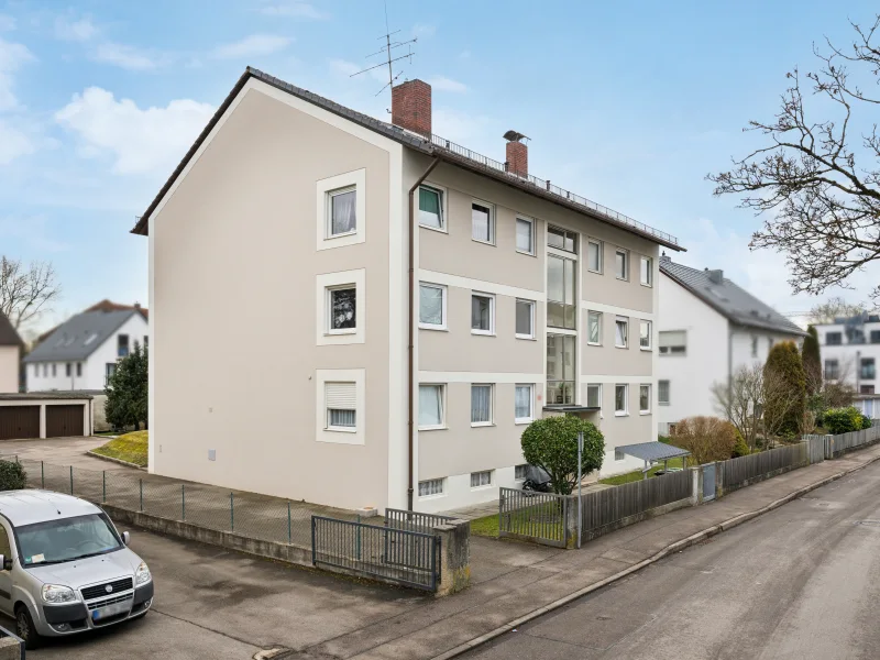 Titelbild - Haus kaufen in Freising - Anlageobjekt mit Potential: Mehrfamilienhaus mit 7 Wohneinheiten in zentrumsnaher Lage von Freising