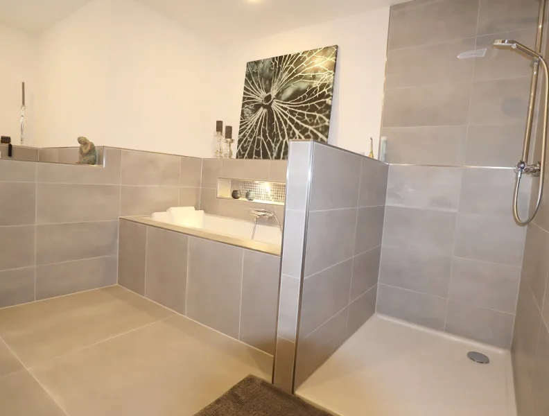 Badezimmer Ansicht 2