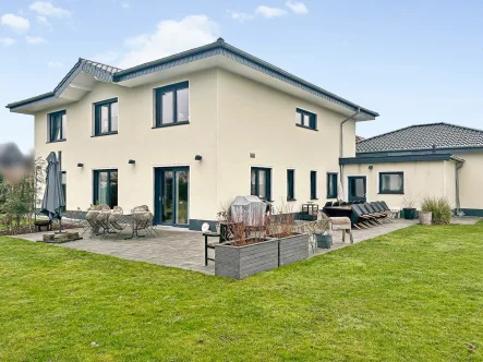 Titelbild - Haus kaufen in Steinheim - Modernes Einfamilienhaus in Steinheim