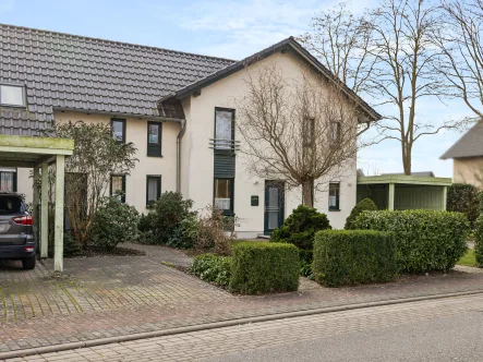 Titelbild - Haus kaufen in Anklam - Hübschen Reihenendhaus in ruhiger Wohnlage im Herzen von Anklam