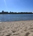 Strand am Rhein fußläufig