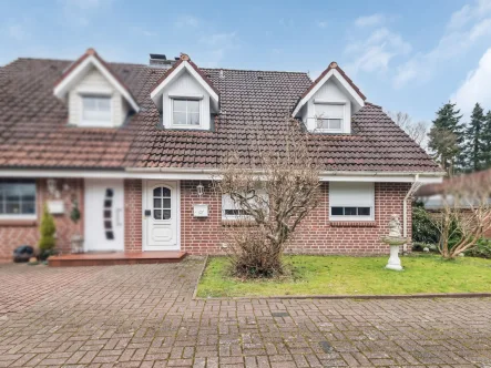 Titel - Haus kaufen in Hechthausen - Charmante Doppelhaushälfte mit Garten in Hechthausen