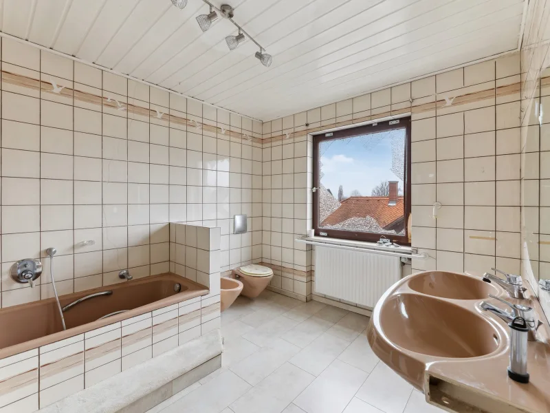 Badezimmer DG