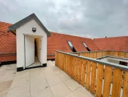 Vordere Terrasse und Eingang