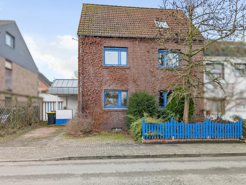 Ansicht - Haus kaufen in Pulheim-Stommeln - Einfamilienhaus mit Sanierungsbedarf in Pulheim-Stommeln