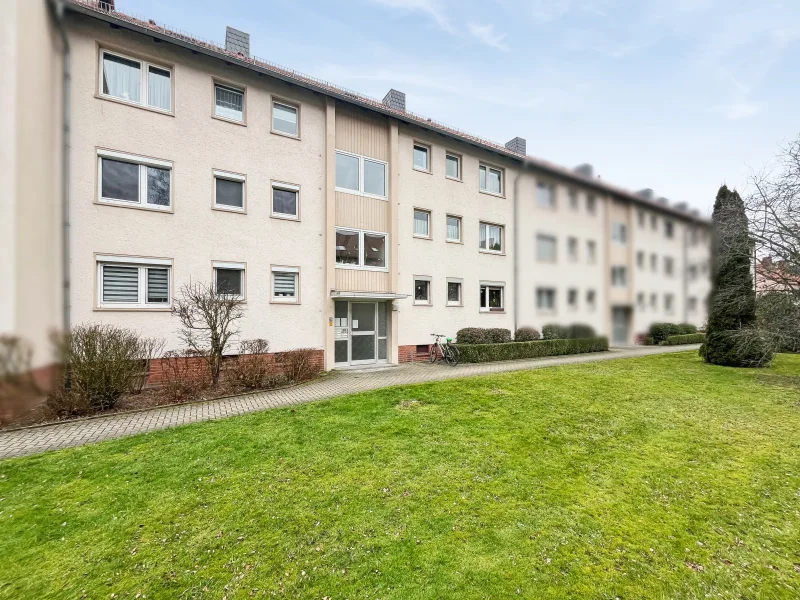 Titel - Wohnung kaufen in Braunschweig - Vermietete 3-Zimmerwohnung mit ca. 63m² in Querum