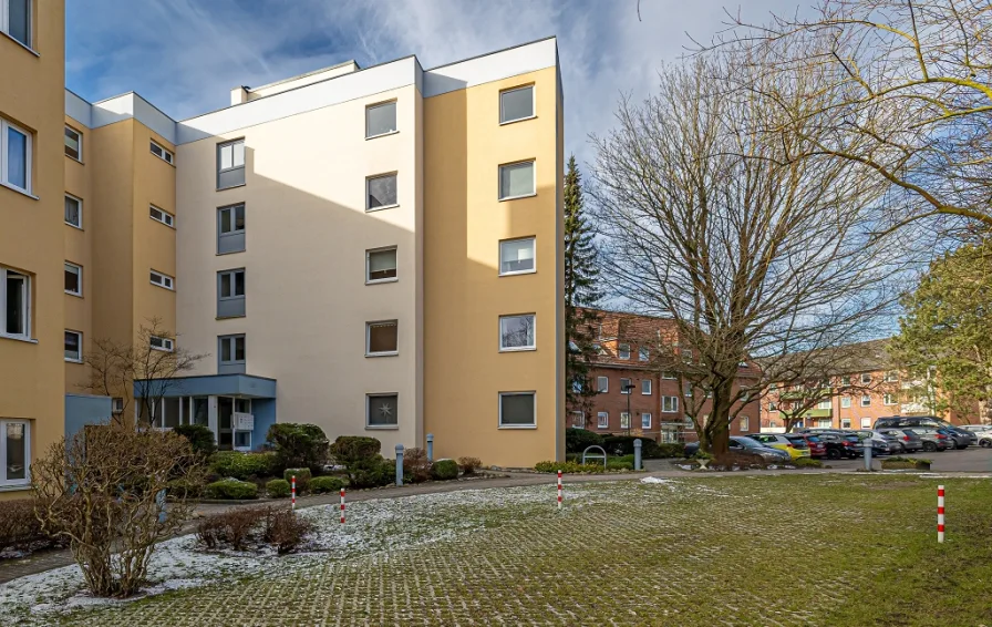 Titelbild - Wohnung kaufen in Flensburg - Geräumige Eigentumswohnung in beliebter Lage von Flensburg - Friesischer Berg