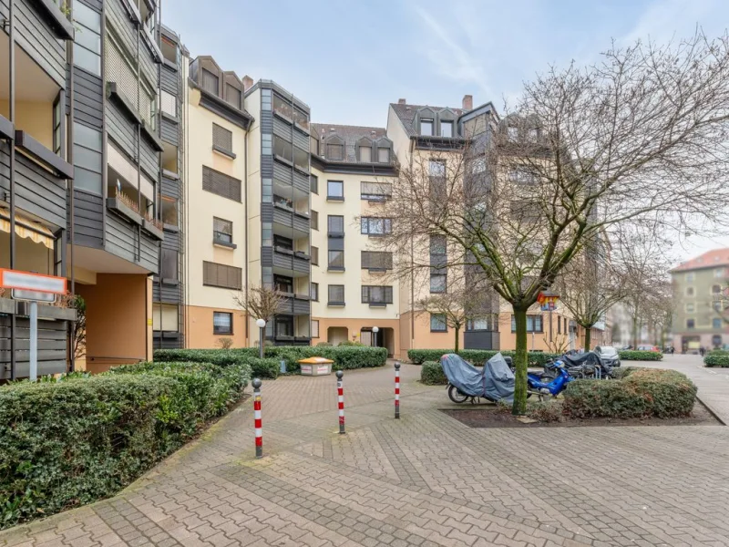 Außenansicht - Wohnung kaufen in Nürnberg - Vermietete 2-Zimmer-Wohnung im Nibelungenviertel in Nürnberg