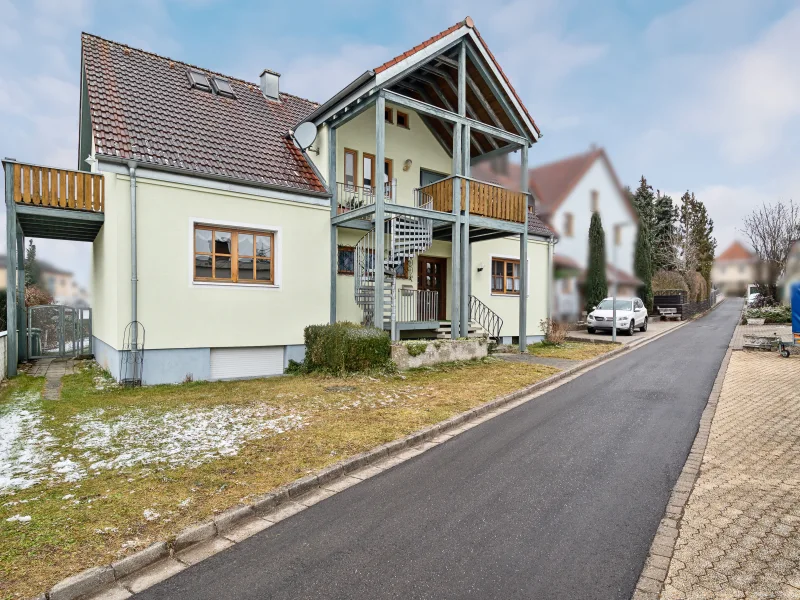 Ansicht - Haus kaufen in Gunzenhausen - Attraktives 2-Familienhaus in toller Stadtlage in Gunzenhausen