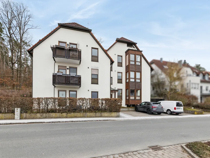 Titel - Wohnung kaufen in Bubenreuth - Helle 2-Zimmer-Wohnung mit Süd-West-Balkon &amp; Stellplatz in Bubenreuth