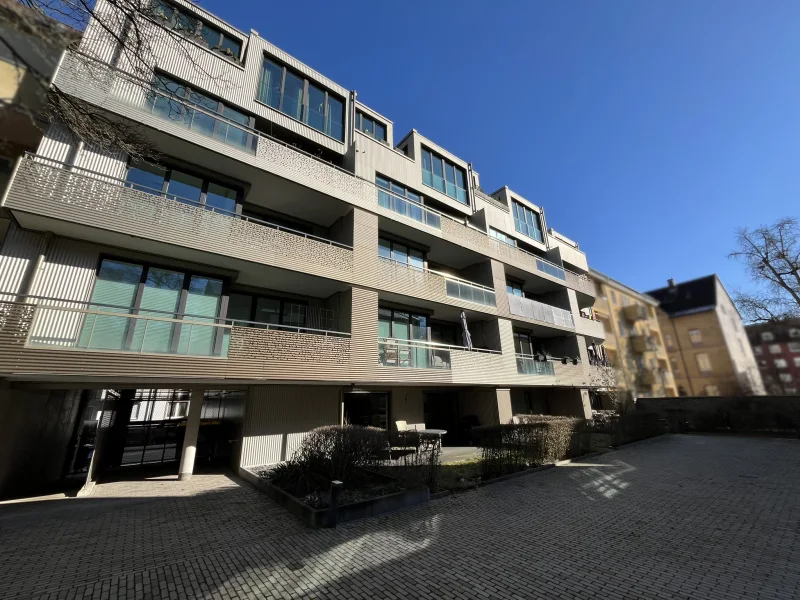 Titel - Wohnung kaufen in Hannover - 3-Zimmer-Eigentumswohnung mit Terrasse und Stellplatz in zentraler und guter Lage von Hannover-Mitte