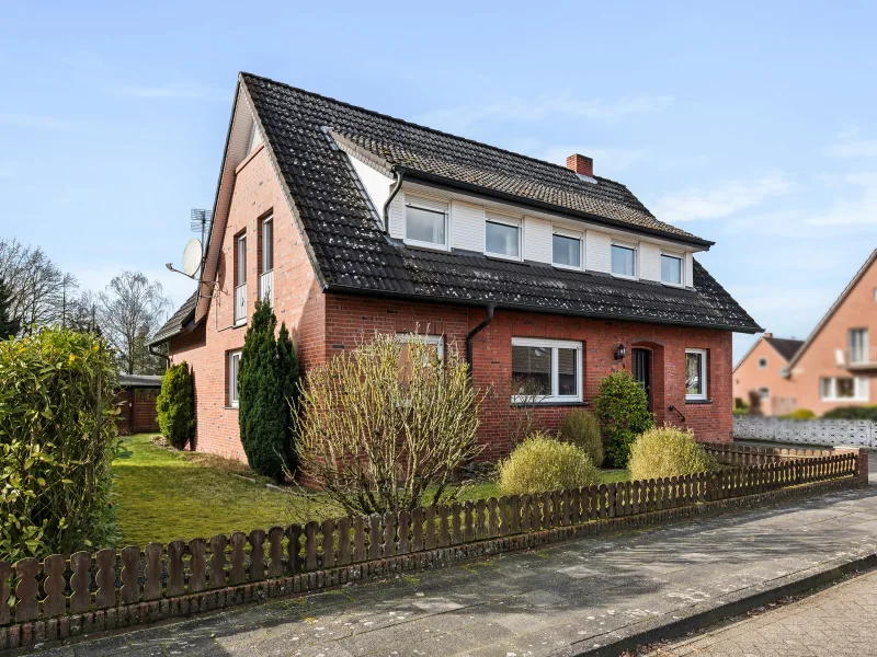 freistehendes Einfamilienhaus - Haus kaufen in Lingen (Ems) - Freistehendes  Ein-Zweifamilienhaus mit viel Potential, in direkter Nähe zum Naturschutzgebiet 