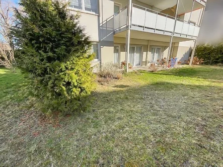 Titelfoto - Wohnung kaufen in Cottbus - Moderne 4-Zimmer-Wohnung mit Terrasse im Stadtzentrum von Cottbus