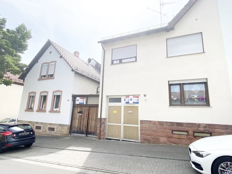 Schillerstrasse 73 und 75 - Haus kaufen in Bad Dürkheim - Kleines Häuschen mit Garage und Garten sucht fleißige Hände!