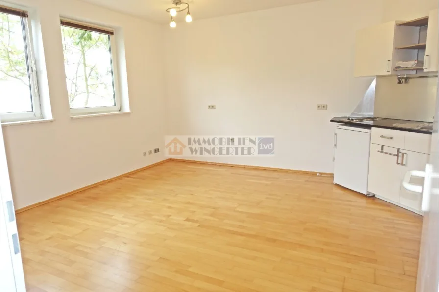 Ansicht - Wohnung kaufen in Regensburg - Vermietet: ruhig gelegenes Apartment/Büro in Uninähe