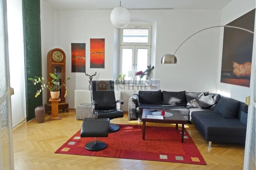 Ansicht - Wohnung kaufen in Regensburg - Charmante Wohnoase in Zentrumsnähe: ruhige 4 Zimmer Jugendstil-Wohnung