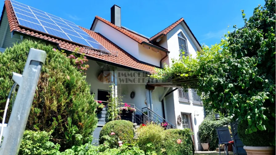 Ansicht - Haus kaufen in Bad Abbach - Einzigartiges Architektenhaus mit herausragender Ausstattung am Waldrand